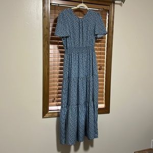 Pretty Garden short sleeve ankle length dress.